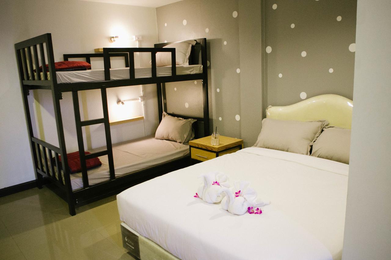 Full stop. Hostel Chiang Mai Esterno foto