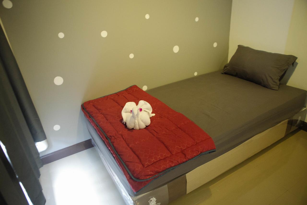 Full stop. Hostel Chiang Mai Esterno foto