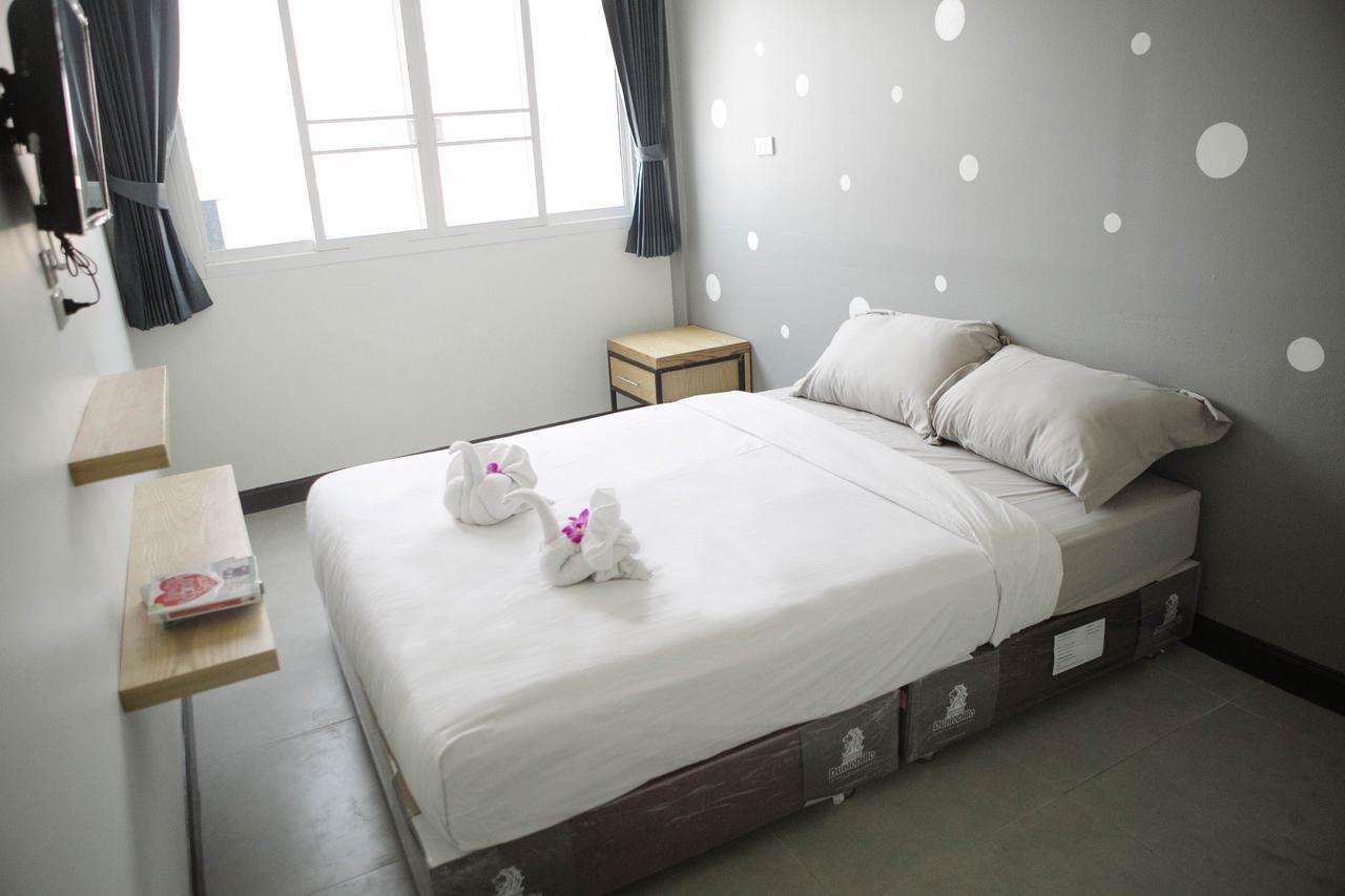 Full stop. Hostel Chiang Mai Esterno foto