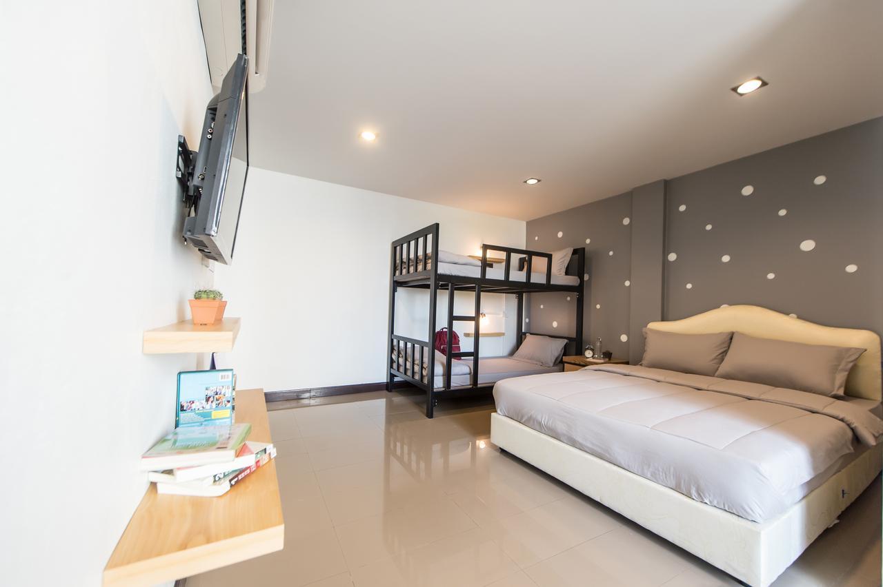 Full stop. Hostel Chiang Mai Esterno foto