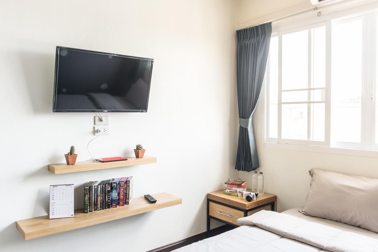 Full stop. Hostel Chiang Mai Esterno foto